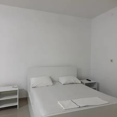 Apartment White